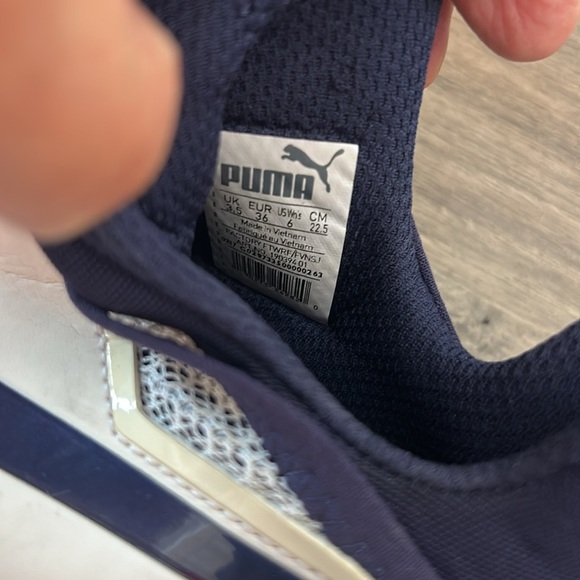 PUMA FIERCE CORE SNEAKERS RUNNING SHOES WOMEN SIZE 6 - Picture 6 of 7